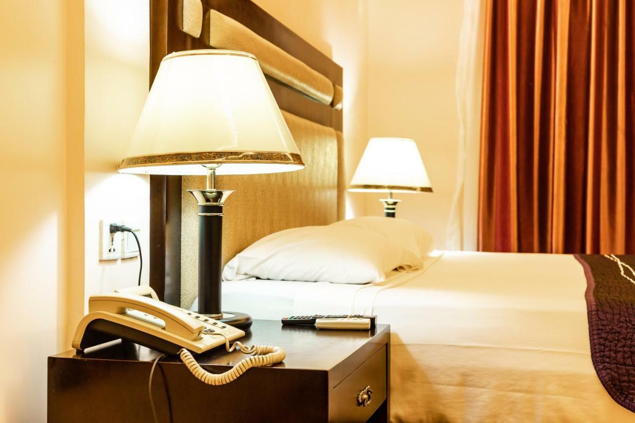 Bravia Eco Hotel Ломе Екстериор снимка